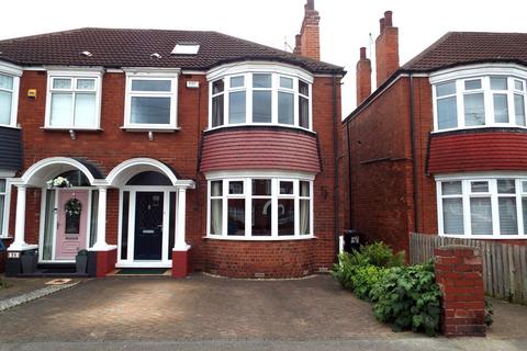 4 bedroom semi-detached house for sale, Burniston Road, Hull