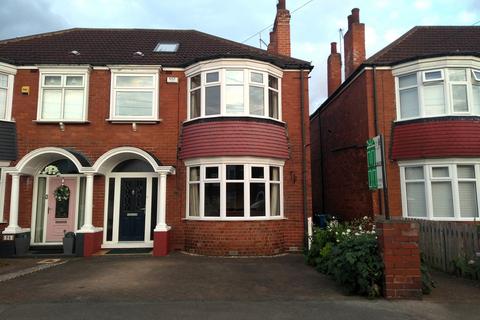 4 bedroom semi-detached house for sale, Burniston Road, Hull