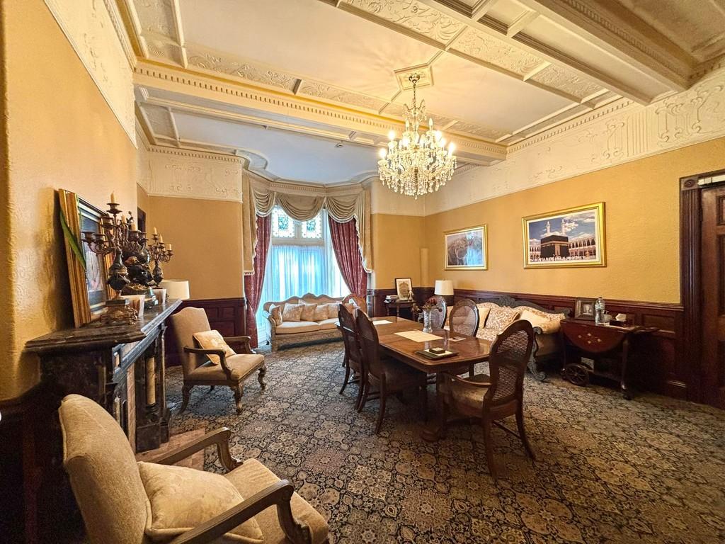 Dining room 1