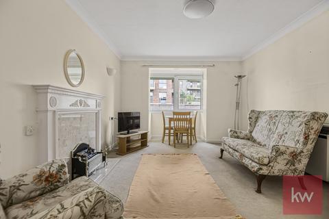 2 bedroom flat for sale, Swanbrook Court, Maidenhead, SL6