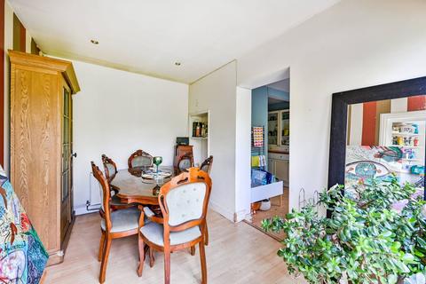 2 Speirs Close, New Malden, KT3 6RQ