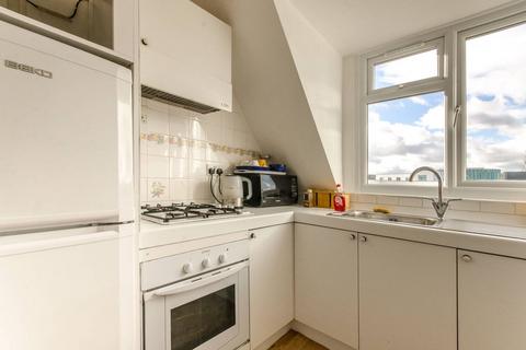 2 bedroom flat to rent, Granville Place, Finchley, London, N12