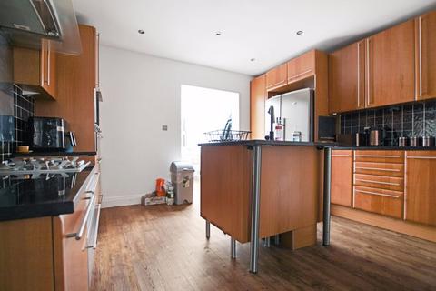 2 bedroom end of terrace house for sale, Reventlow Road, London