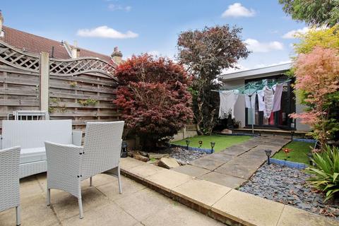 2 bedroom end of terrace house for sale, Reventlow Road, London