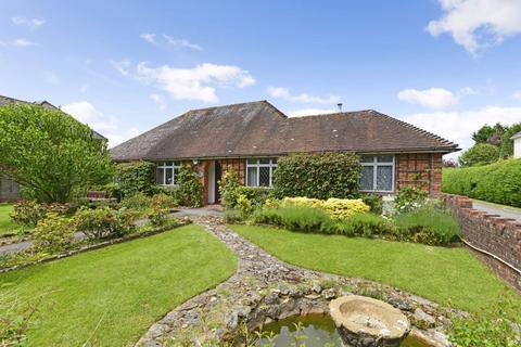 3 bedroom detached bungalow for sale, Ewhurst Road, Cranleigh