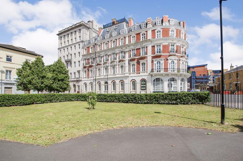 Imperial Apartments
