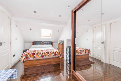 5 bedroom terraced house for sale, Caistor Park Road, Stratford, London, E15