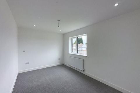 2 Beccles Drive, Willenhall, WV13 3HW