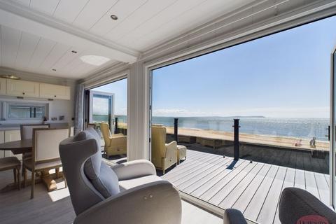 3 bedroom property for sale, Mudeford, Christchurch, BH23