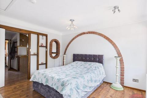 2 bedroom apartment for sale, Broadway, Hengistbury Head BH6