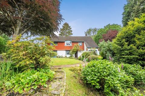 5 bedroom detached house for sale, Pine Close, Kenley