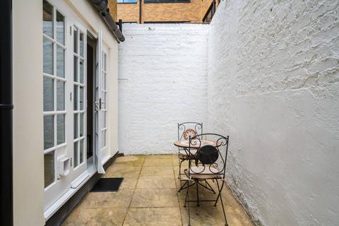 2 bedroom house for sale, Three Cups Yard, Bloomsbury, London, WC1R