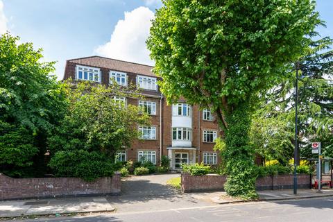 3 bedroom flat for sale, Brondesbury Park, Brondesbury, London, NW6