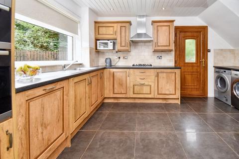 16 Charleson Row, Kilsyth, Glasgow, G65 9JL