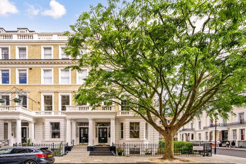 2 bedroom flat for sale, Southwell Gardens, London