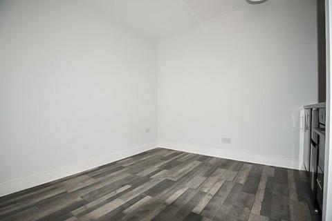 Studio to rent, Hopetoun Street, Bathgate, West Lothian, EH48