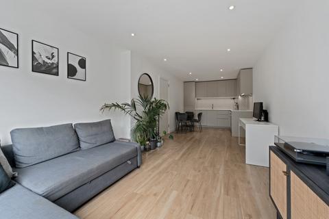 1 bedroom flat for sale, Castleton House, London, NW9