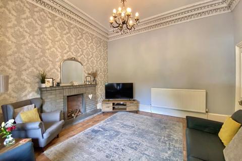 14 Kersland Road, Glengarnock, Beith, KA14 3BA