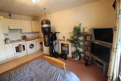 Studio to rent, Tavistock Court, Nottingham