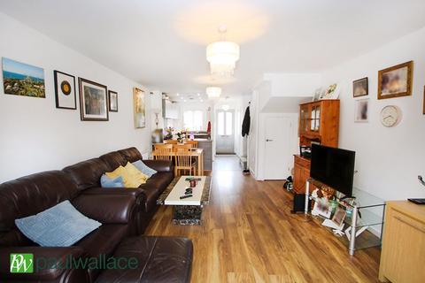 6 Hastings Avenue, Cheshunt, Waltham Cross, EN7 6DY