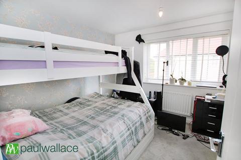 6 Hastings Avenue, Cheshunt, Waltham Cross, EN7 6DY