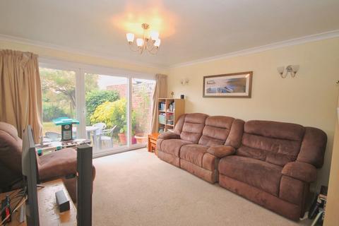 3 bedroom terraced house for sale, Dutton Way, Iver