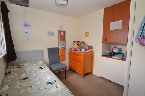 98 Dutton Way, Iver, SL0 9NX