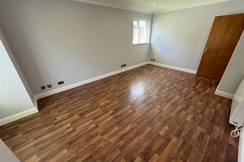5 Coraline Close, Southall, UB1 2YP
