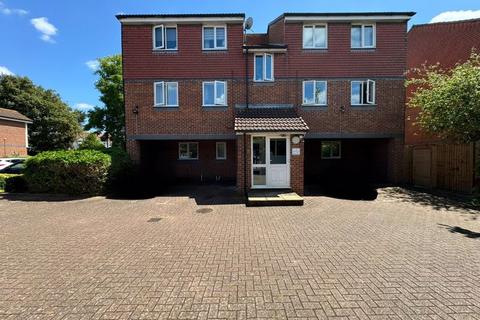 5 Coraline Close, Southall, UB1 2YP