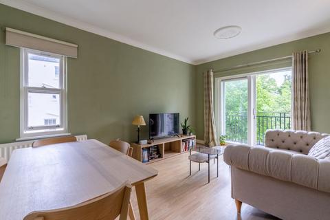 2 bedroom apartment for sale, Queens Road, Cheltenham GL50