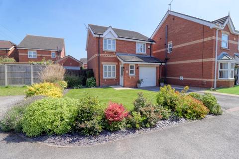 3 bedroom detached house for sale, Willowmead Close, Scunthorpe