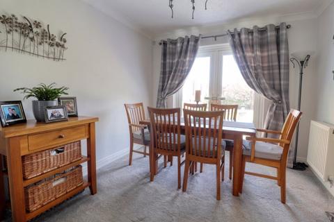 3 bedroom detached house for sale, Willowmead Close, Scunthorpe