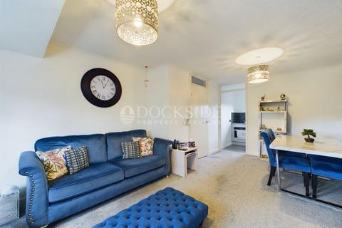 2 bedroom apartment for sale, Flack Gardens, Rochester