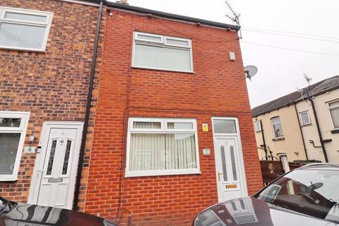 2 bedroom end of terrace house for sale, Chapel Street, Manchester M28