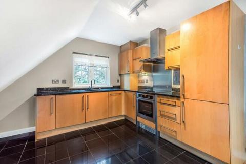 2 bedroom apartment to rent, Cranwells Lane, Farnham Common, Buckinghamshire, SL2 3GW