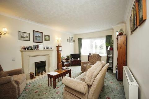 2 bedroom retirement property for sale, School Road, Alcester B49