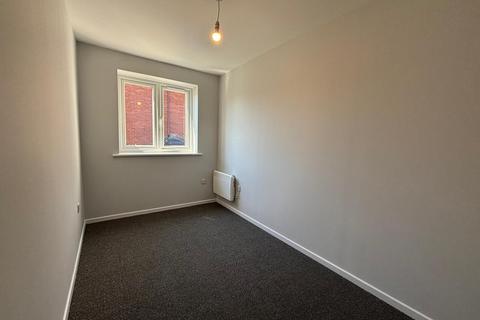 2 bedroom apartment to rent, Firs Avenue