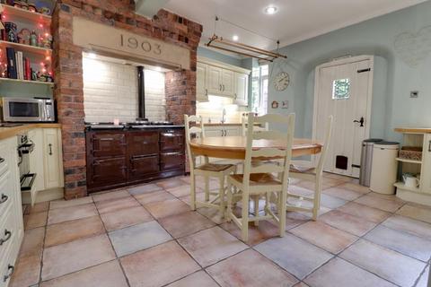 4 bedroom house for sale, Tixall Mews, Stafford ST18