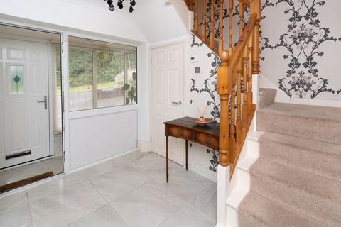 40 Birchgate, Wollescote, Stourbridge, DY9 8XN