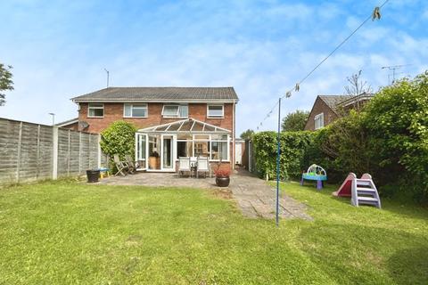 3 bedroom semi-detached house for sale, Warburton Road, Poole BH17