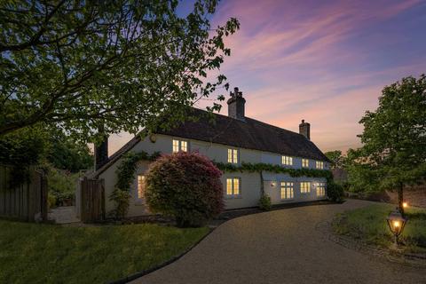 4 bedroom cottage for sale, High Street, Burwash