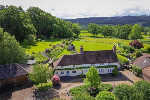 4 bedroom cottage for sale, High Street, Burwash