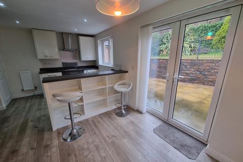 3 bedroom detached house to rent, Higham Lane, Dodworth