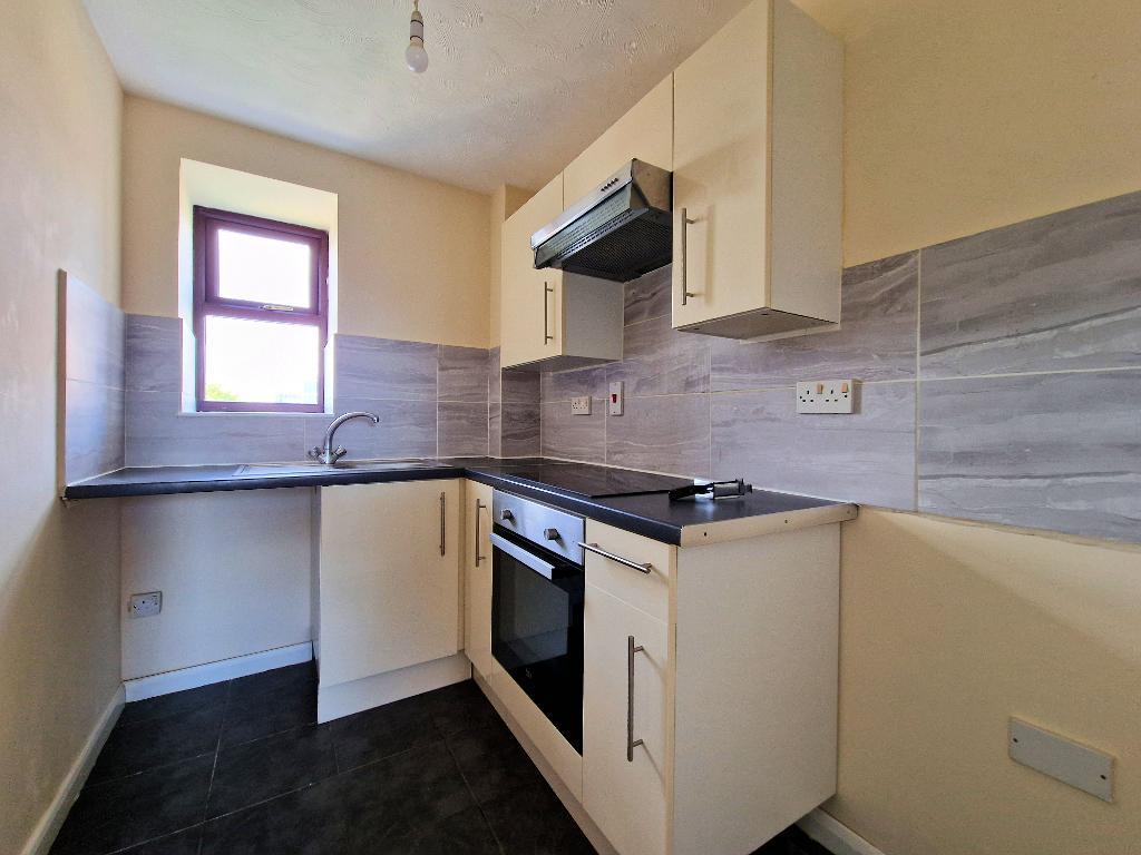 Woodlands, Shoeburyness, Essex, SS3 9RZ 1 bed flat to rent £825 pcm (£190 pw)