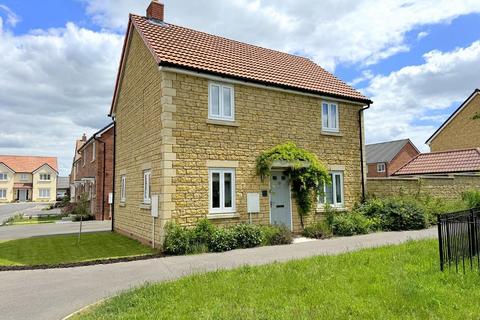 3 bedroom detached house for sale, Smeaton Way, Melksham, Wiltshire, SN12 6GG