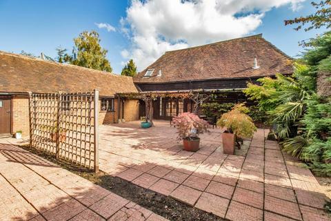 5 bedroom barn conversion for sale, Marden Road, Staplehurst, Kent, TN12 0PD