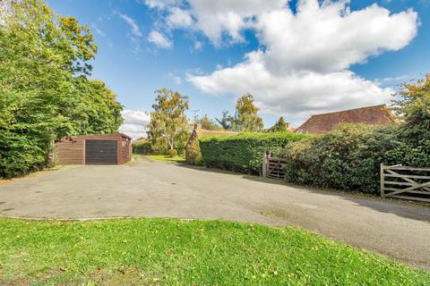 5 bedroom barn conversion for sale, Marden Road, Staplehurst, Kent, TN12 0PD