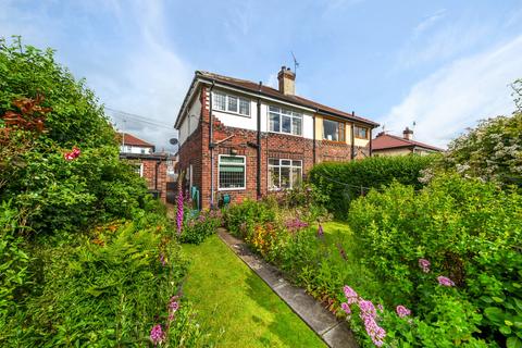 3 bedroom semi-detached house for sale, Merton Gardens, Farsley, Pudsey, LS28