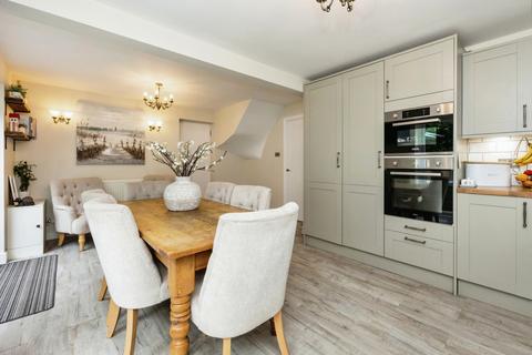 4 bedroom detached house for sale, Canon Woods Way, Ashford, Kent