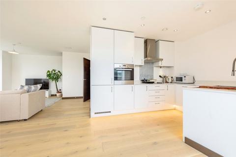 Flat 604, 4 Station Square, Cambridge, CB1 2GE